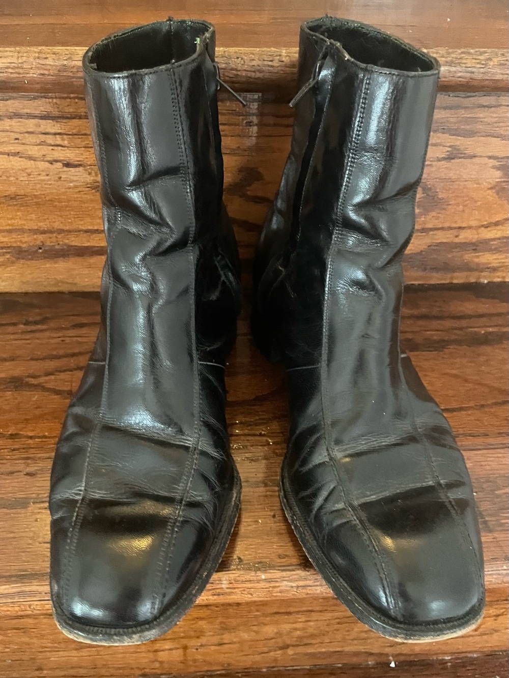 RARE Florsheim Imperial Black Leather Men’s Mod Boots 10.5. 70s Square Toe